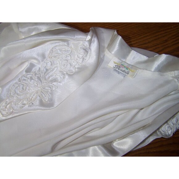 Dentelle Robe White Silky/Satin Feel Small Wrap Cover Up Bridal - Picture 6 of 10
